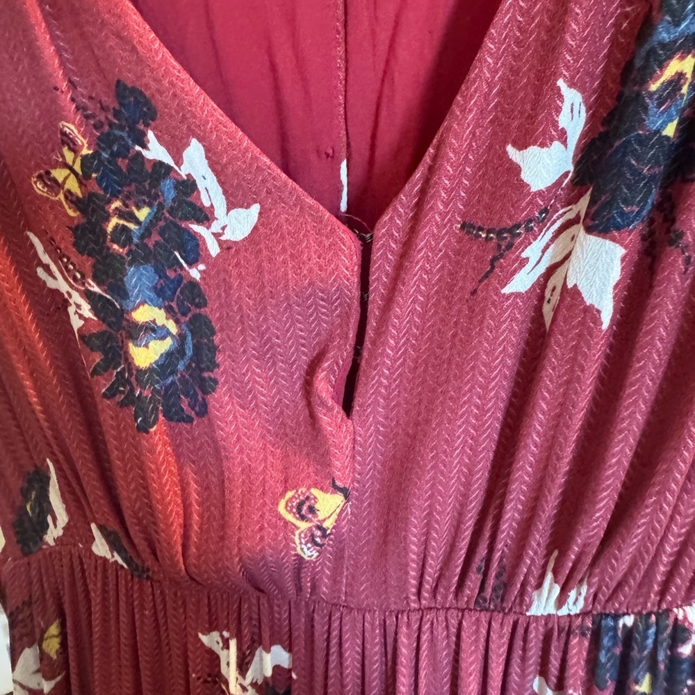Free People All I Got Floral Maxi Dress Size 8 Red Boho Wrap Style Flowy Festiva - Picture 9 of 9